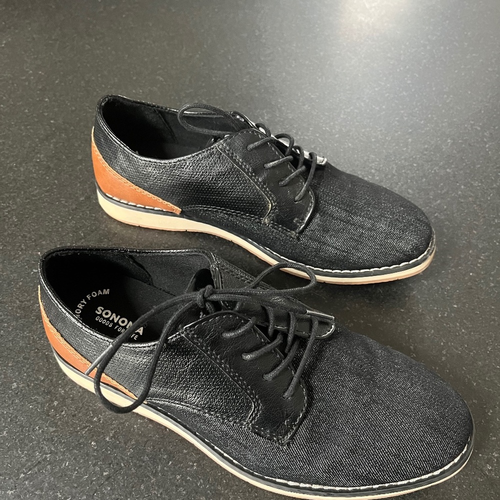 Kids dress shoes size big boy 3 (insole 8.25 in)